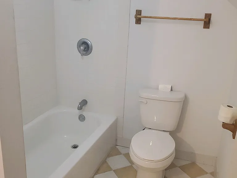 1827 S May St #4 — Photo 11