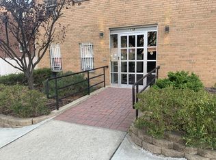 118 Park Hill Ave, Yonkers, NY