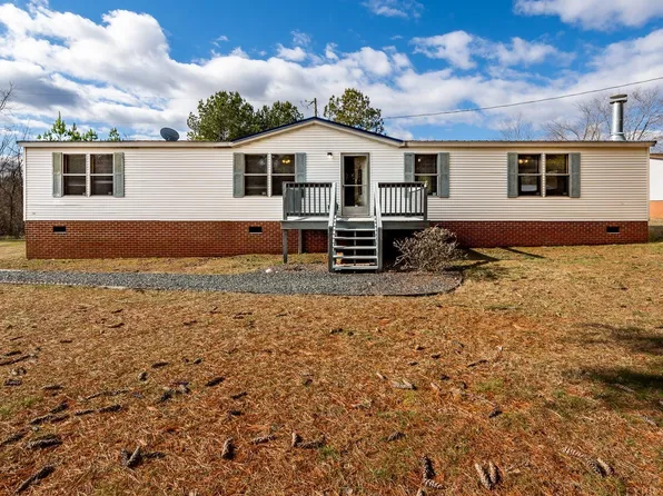 5893 Red House Rd, Appomattox, VA 24522