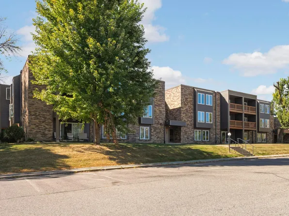 450 Ford Rd Unit 203, Saint Louis Park, MN 55426