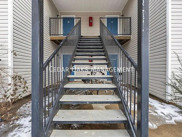282 Erin Pl #202 — Photo 15