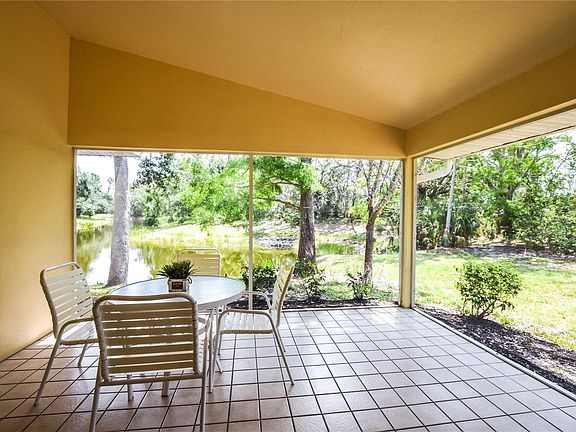 4th image of 550 Clubside Cir #23