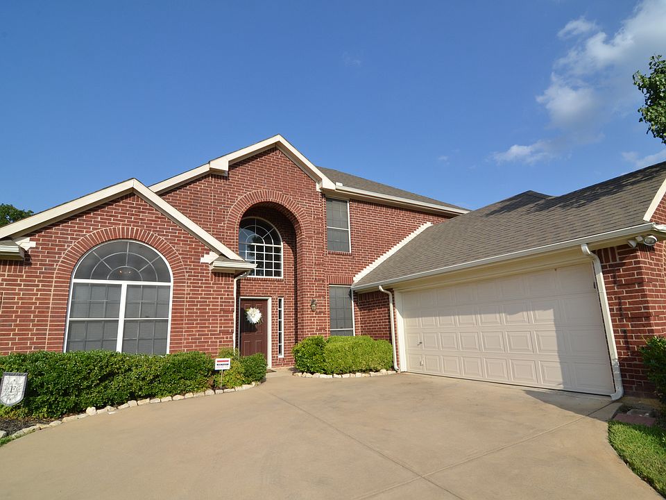 1st image of 2127 Twelve Oaks Ct