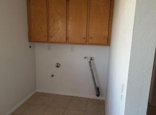 25626 Eaton St, Barstow, CA 92311