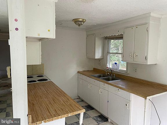 2nd image of 642 Ramah Rd