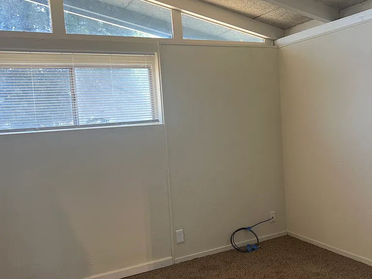 3950 N Fresno St — Photo 3
