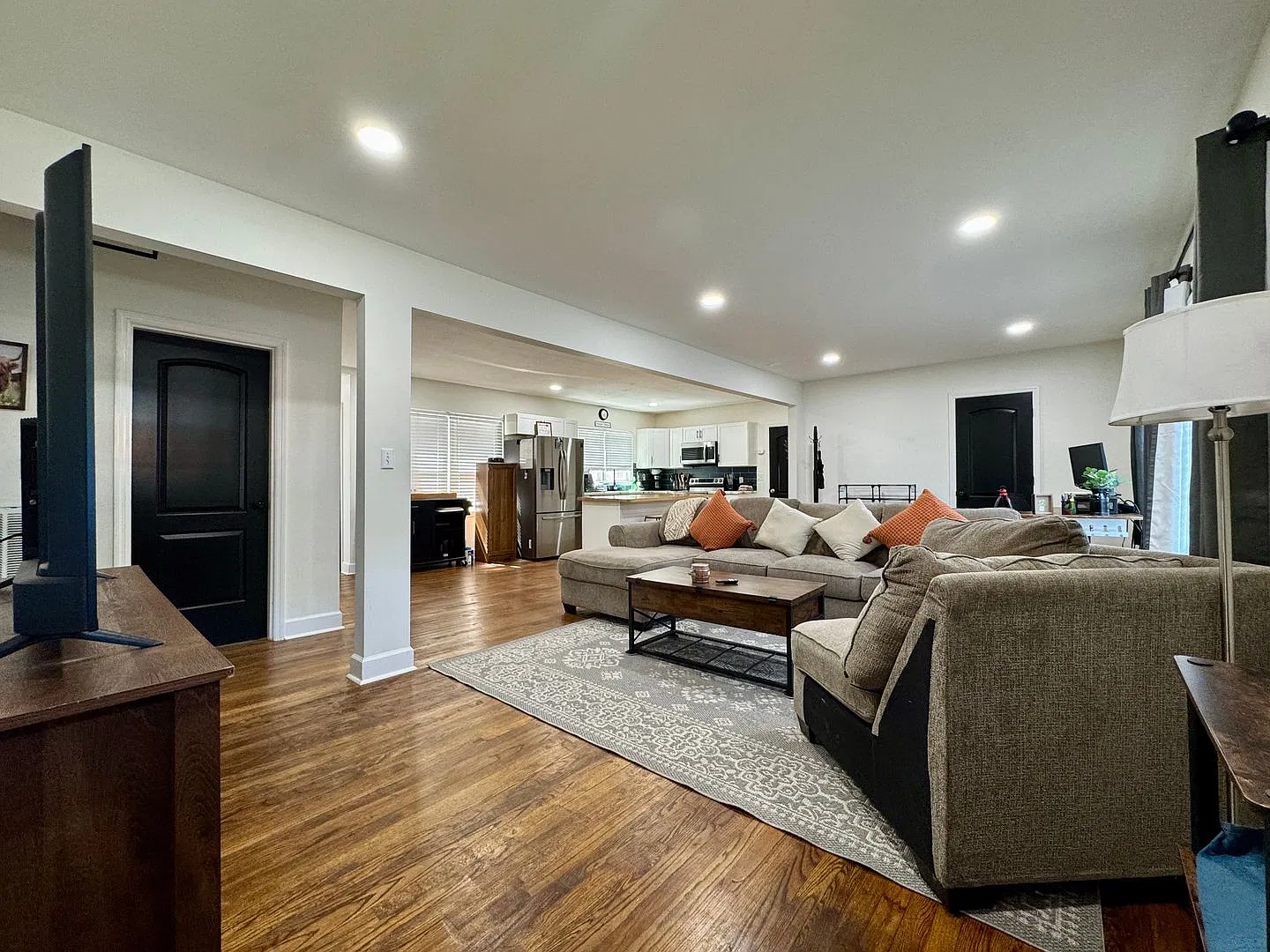 854 Lupton Dr. - Furnished Mid/Long Term 3 bed/3 bath Rental Home in Red Bank! $3,600/mo. | Utili... — Photo 3