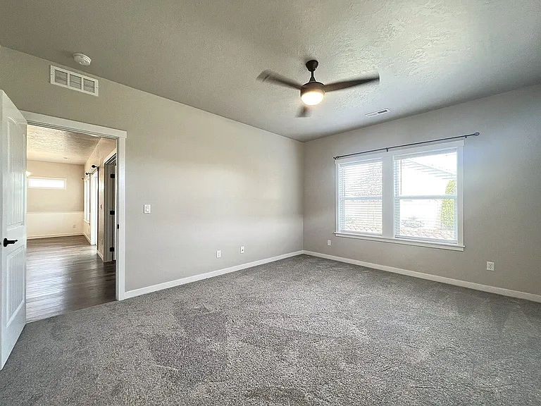 15136 N Fishing Creek Ave — Photo 35