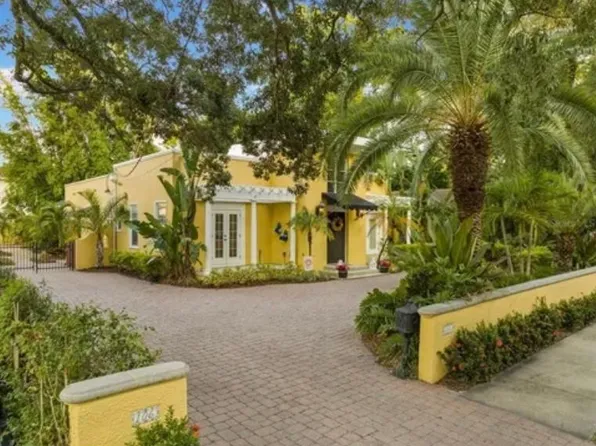 106 S Woodlynne Ave, Tampa, FL 33609