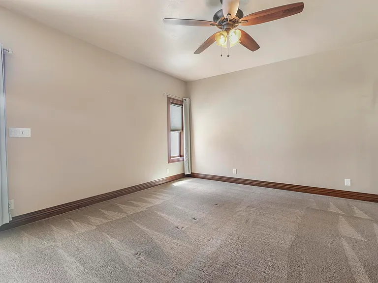 670 Sun Terrace Dr — Photo 38