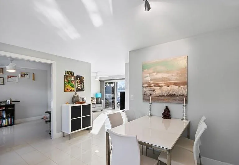 1705 N Riverside Dr #2 — Photo 49