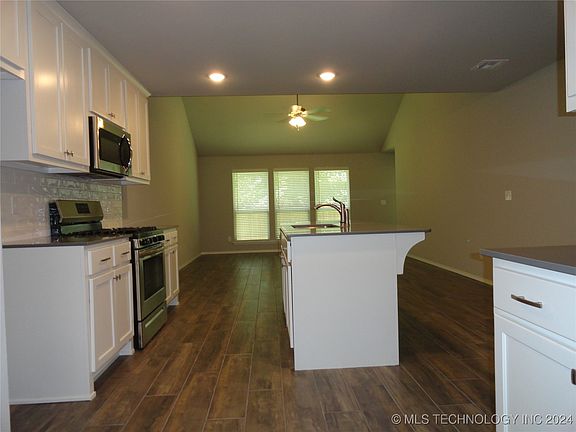 3rd image of 3804 N 33rd St