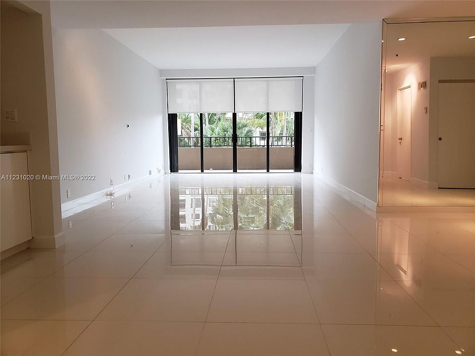1st image of 251 Crandon Blvd APT 224