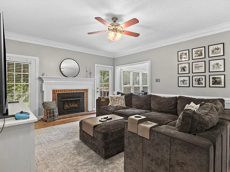 104 Tracy Pl — Photo 13