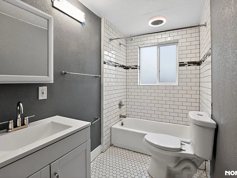 3839 Reed St — Photo 10