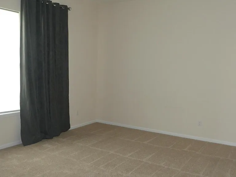 375 Great Lakes Ct — Photo 19