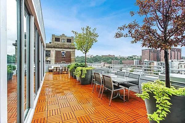 Sold by Hudson Place Realty | media 2