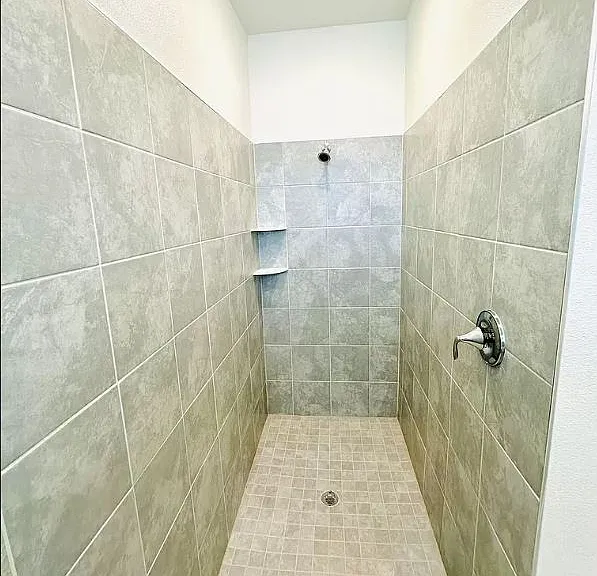 3013 Armstrong Ave — Photo 35