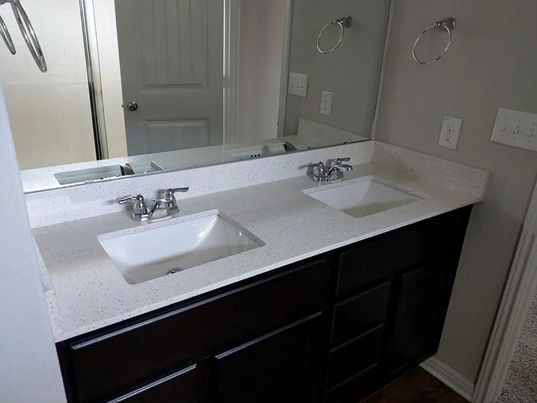 109 Schuster Ct — Photo 6