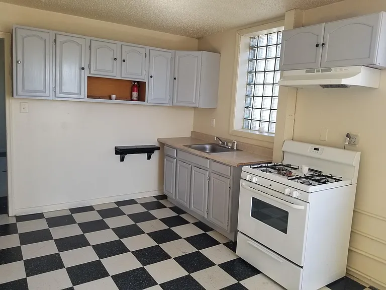 488 S Orange Ave #3L — Photo 15
