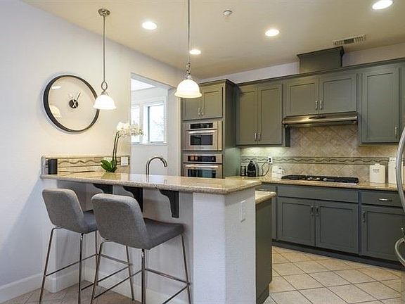 4th image of 428 Alder Ln