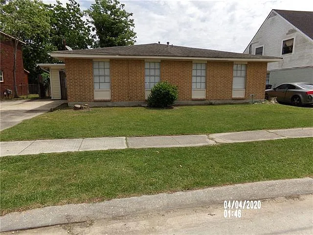 2 bed, 1.0 bath, 900 sqft, $1,275 — Photo 1