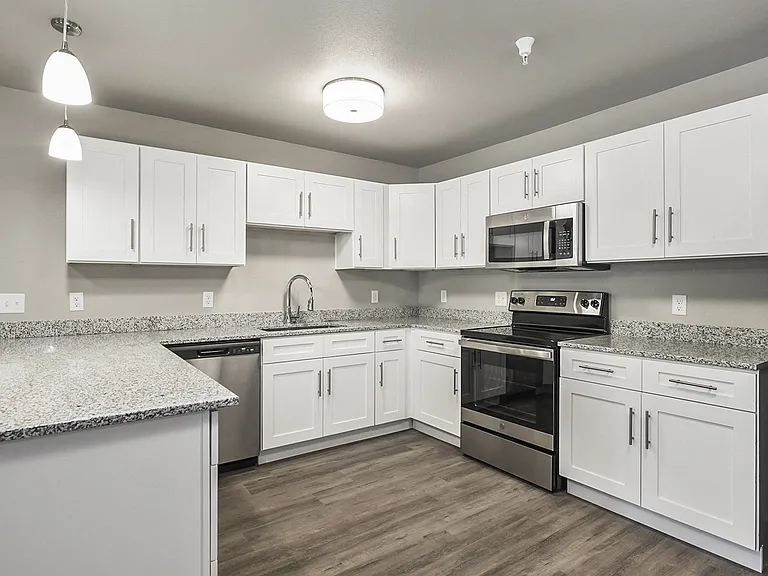 Stillwater Crossing Apartments — Photo 62