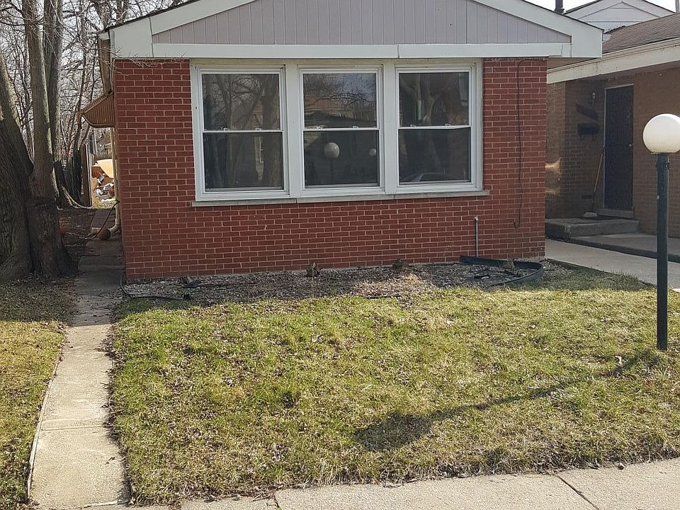1100 a Month 3bdrm