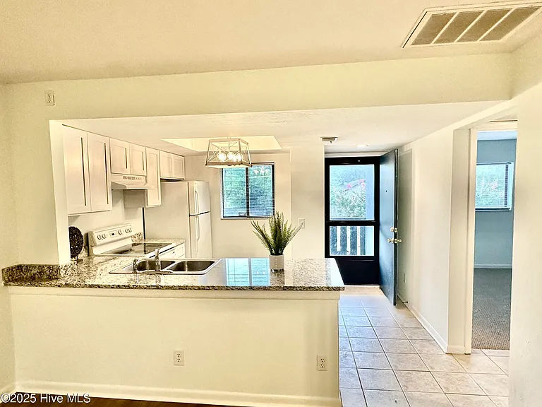 4451 Holly Tree Rd — Photo 21
