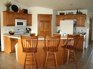 1365 Harvest Moon Dr, Neenah, WI 54956