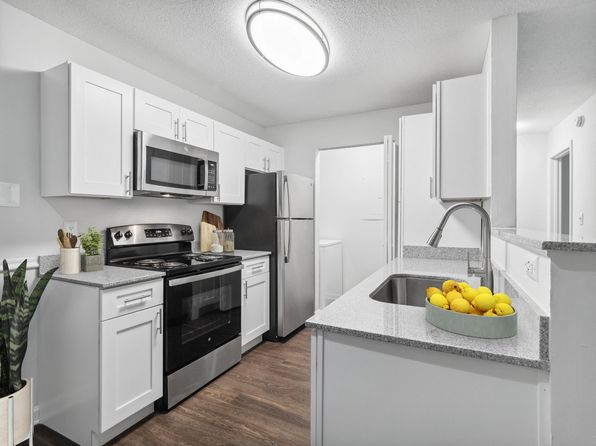 1025 Avent Hl #10-B01