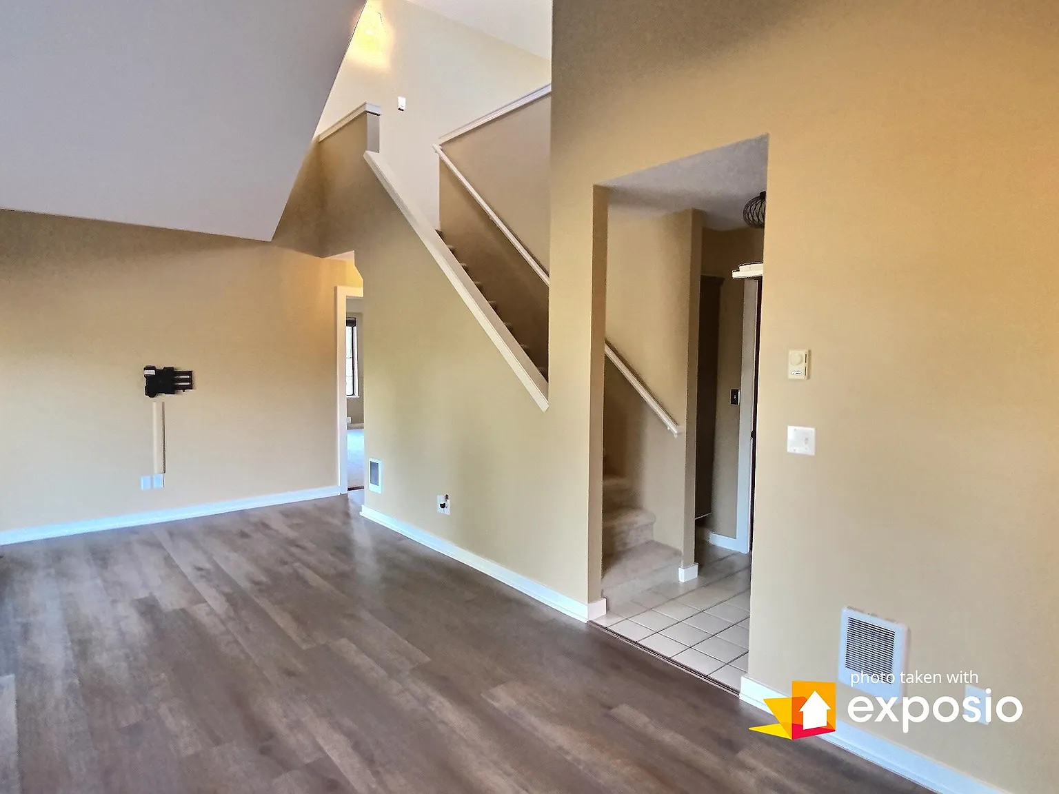 4000 Carman Dr — Photo 3