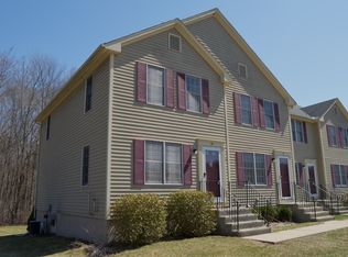 74 White Tail Ln, Wallingford, CT 06492
