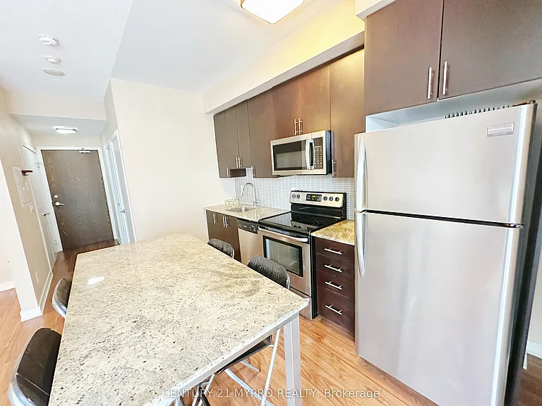 260 Sackville St #611 — Photo 4
