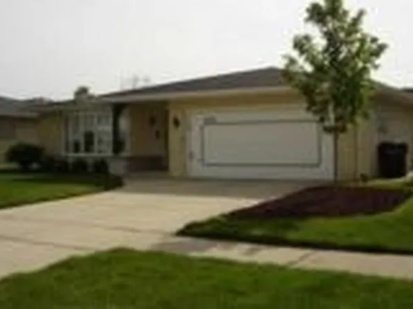 9629 S Kolmar Ave, Oak Lawn, IL 60453