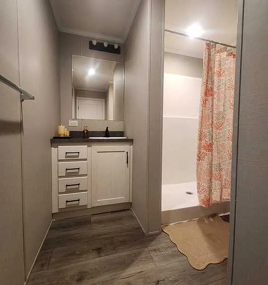 23 Thomas Ln #431 — Photo 17