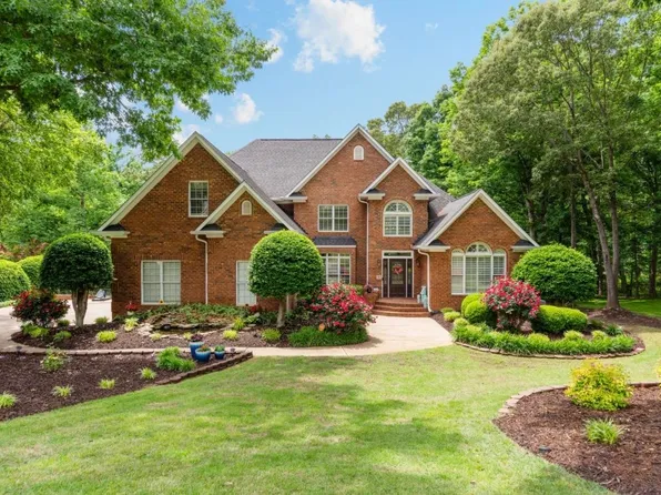 110 W Woodglen Rd, Spartanburg, SC 29301
