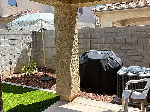 3rd image of 21112 E Munoz Dr