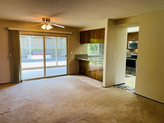 5th image of 8936 Shady Vista Ct