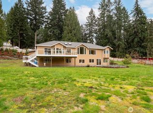 22910 NE 76th Street, Redmond, WA