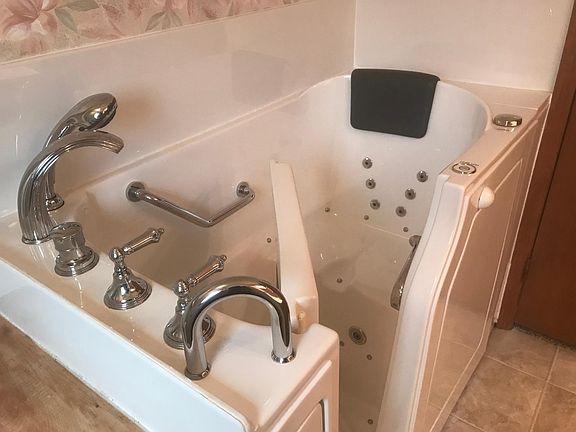 Walk-in jetted tub