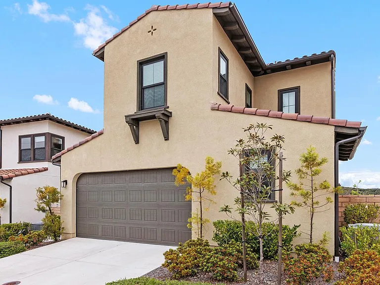 6640 Solterra Vista Pkwy — Photo 34