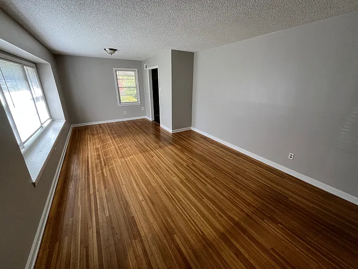 3 bed, 2.0 bath, 1236 sqft, $1,225 — Photo 3