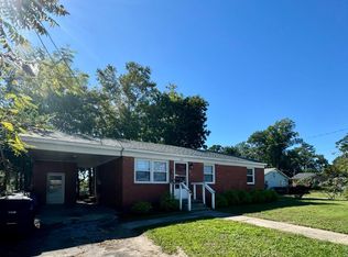 101 Queens Rd, Jacksonville, NC 28540