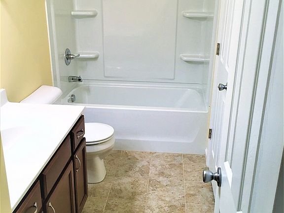 4th image of 2416 Julie Ct