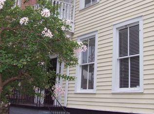 209 W Huntingdon St, Savannah, GA 31401