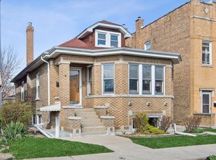 5604 N Mango Ave, Chicago, IL