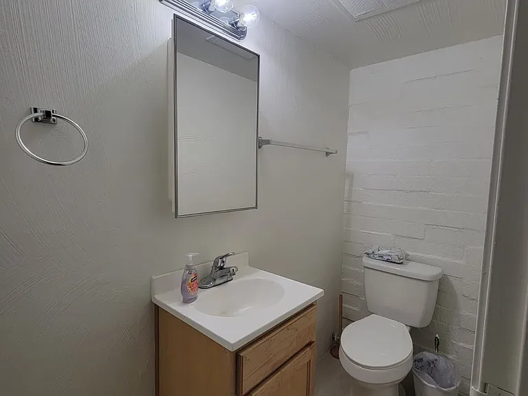 941 N Euclid Ave #226 — Photo 9