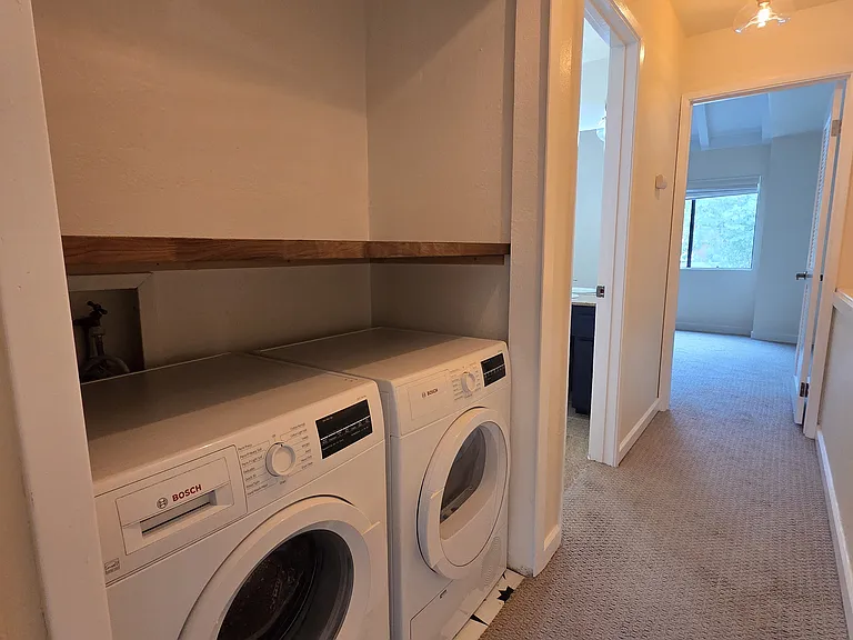 878 Woodside Ln E #2 — Photo 23
