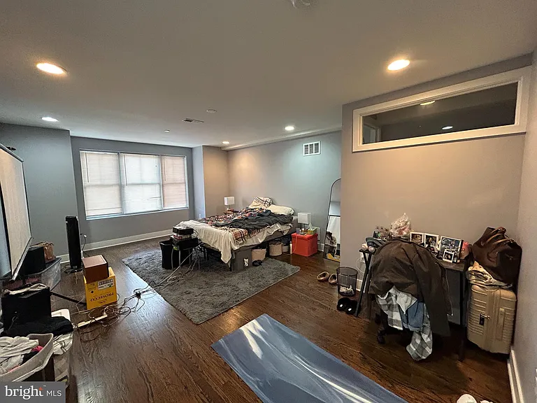 1824 Poplar St #1 — Photo 5